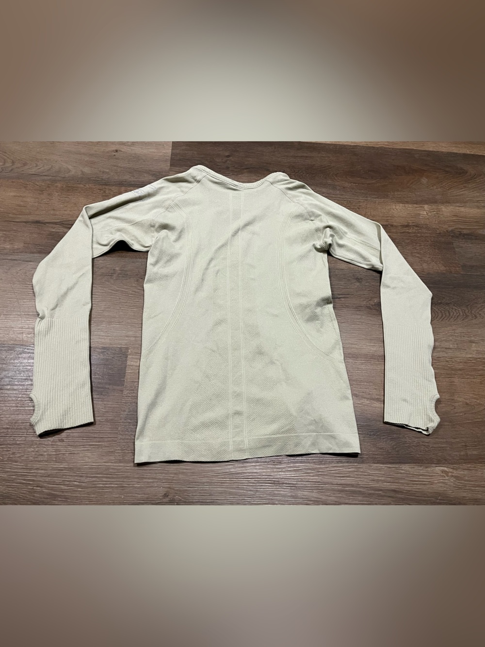 Trio Equestrian Seamless Riding Base Layer | Long Sleeve | Thumbholes | Small - Picture 3 of 7